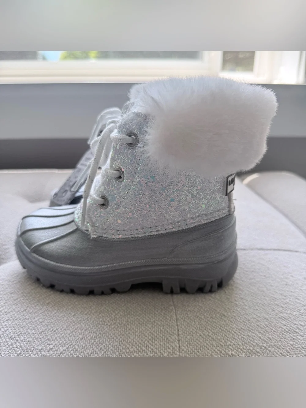NWT London Fog “Icelyn” little girls sparkly waterproof winter boots size 9